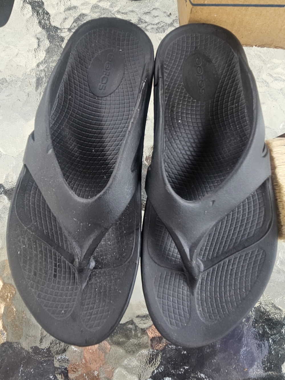 Oofos OOriginal Men’s Recovery Flip Flops - Black